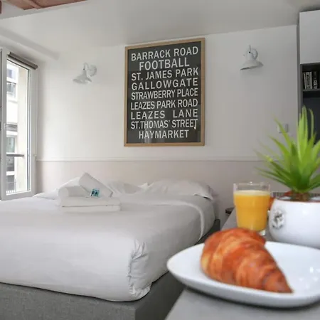 Apartamento Studio Parisien 20m2 En Face Du Musee Grevin - 2p